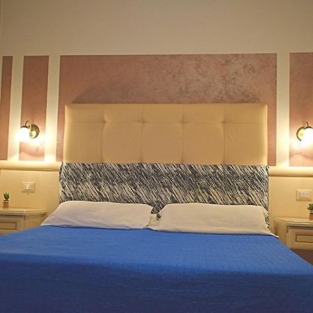 Hotel Donau Rimini Kültér fotó