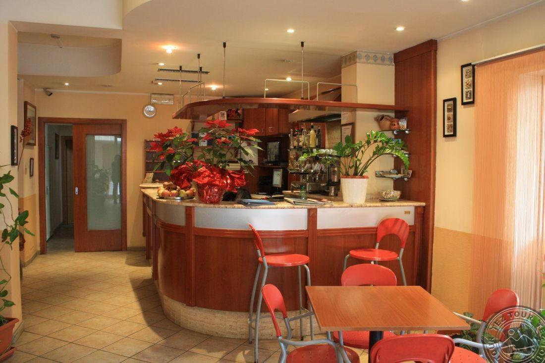 Hotel Donau Rimini Kültér fotó