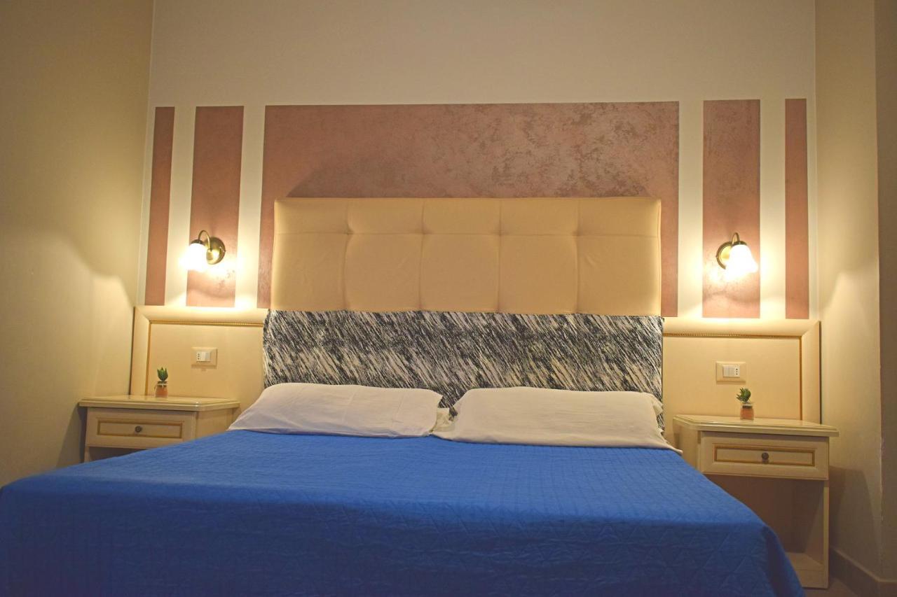 Hotel Donau Rimini Kültér fotó